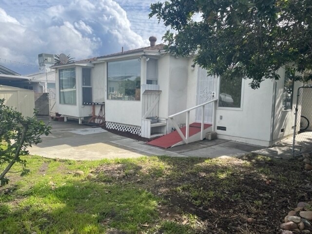 Building Photo - 6440 Montezuma Rd