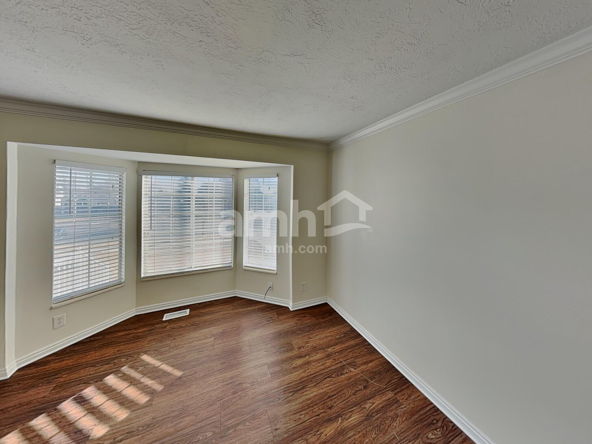 Building Photo - 8384 S Etude Dr