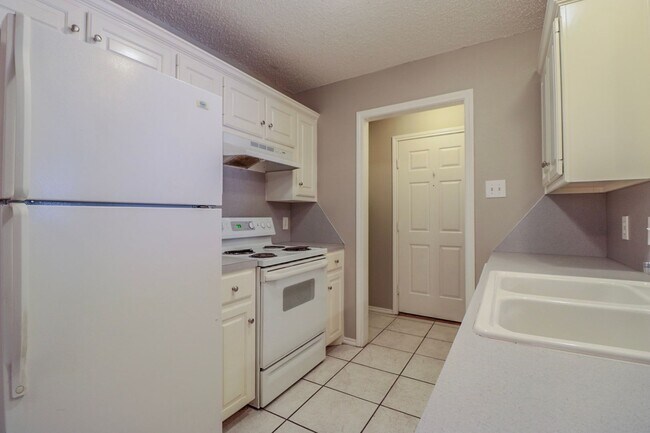 Building Photo - 2415 87th St