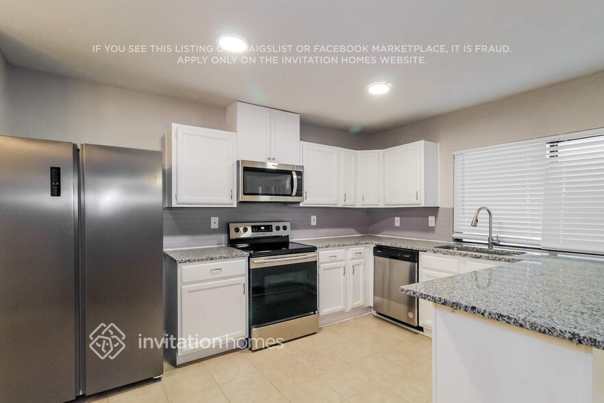 Building Photo - 5116 Avery Ln