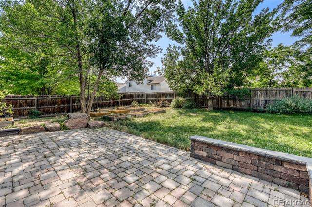 Building Photo - 1633 Deerwood Dr