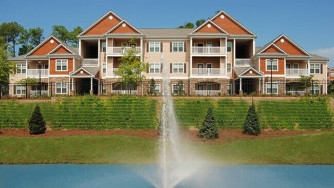 Building Photo - 1200 Somerby Dr