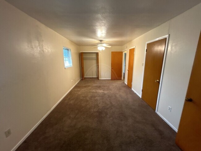Building Photo - 3906 Clear Creek Rd, Killeen