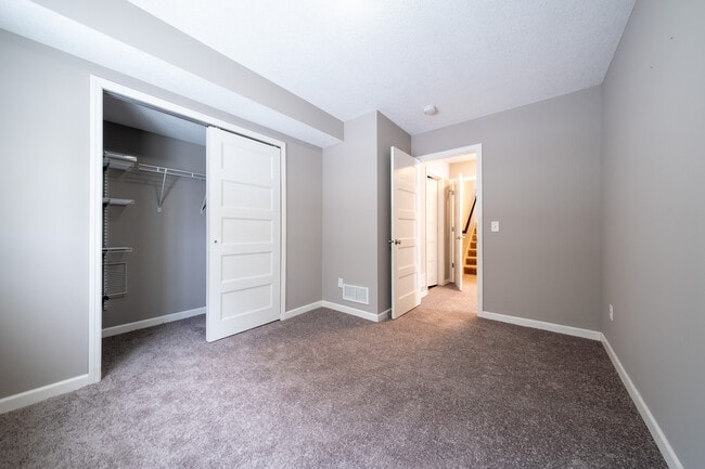 Building Photo - 20817 Guthrie Dr