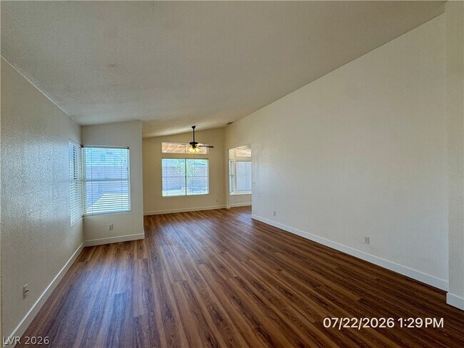 Building Photo - 1833 Sierra Hills Way