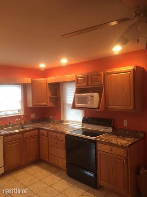 Building Photo - 6939 Lois Dr
