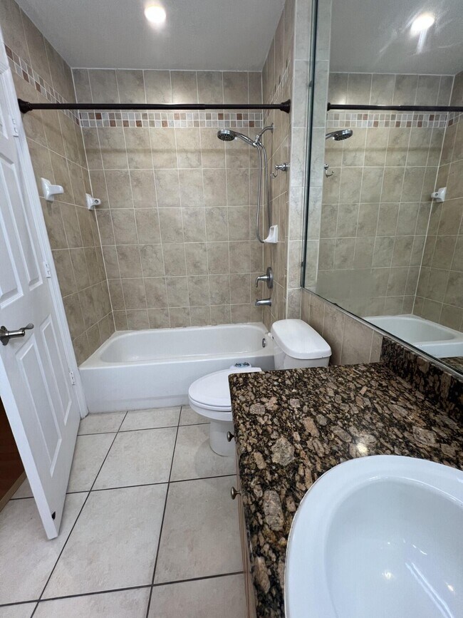 Building Photo - 3857 Coral Tree Cir