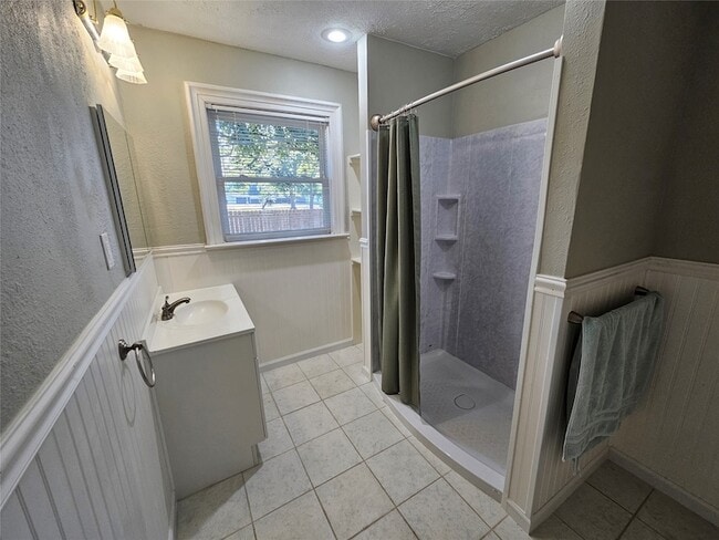 Building Photo - 603 Landrum