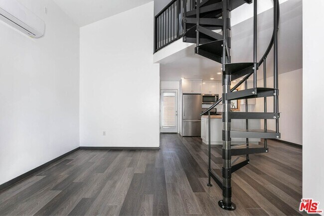 Building Photo - 2914 Castle Heights Ave