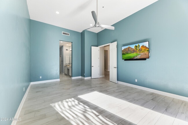 Building Photo - 11811 E Terra Dr