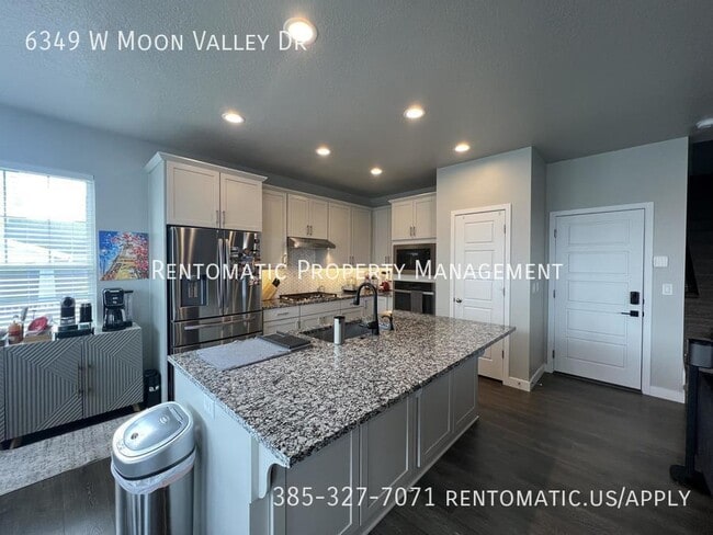 Building Photo - 6349 W Moon Vly Dr