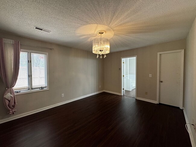 Building Photo - 104 Breckindale Cir