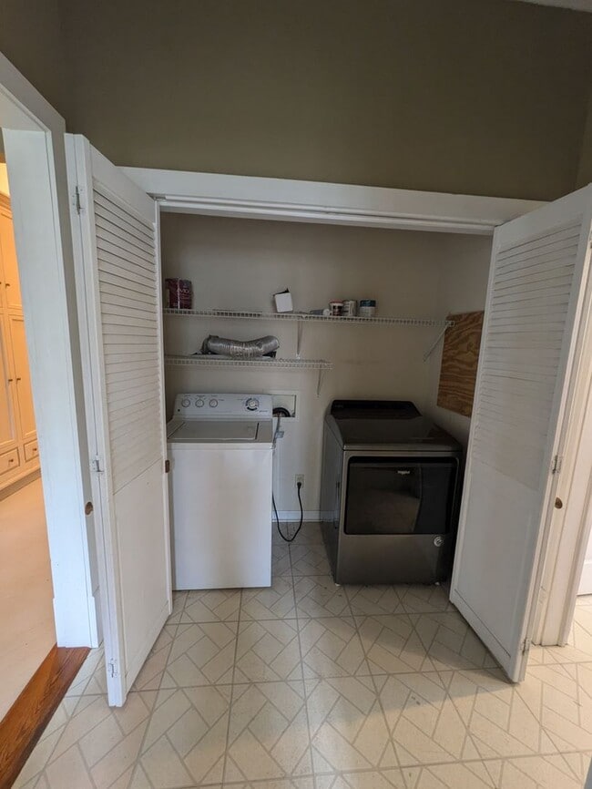 Building Photo - Beautiful home in the heart of Valdosta