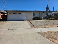 Building Photo - Newly available