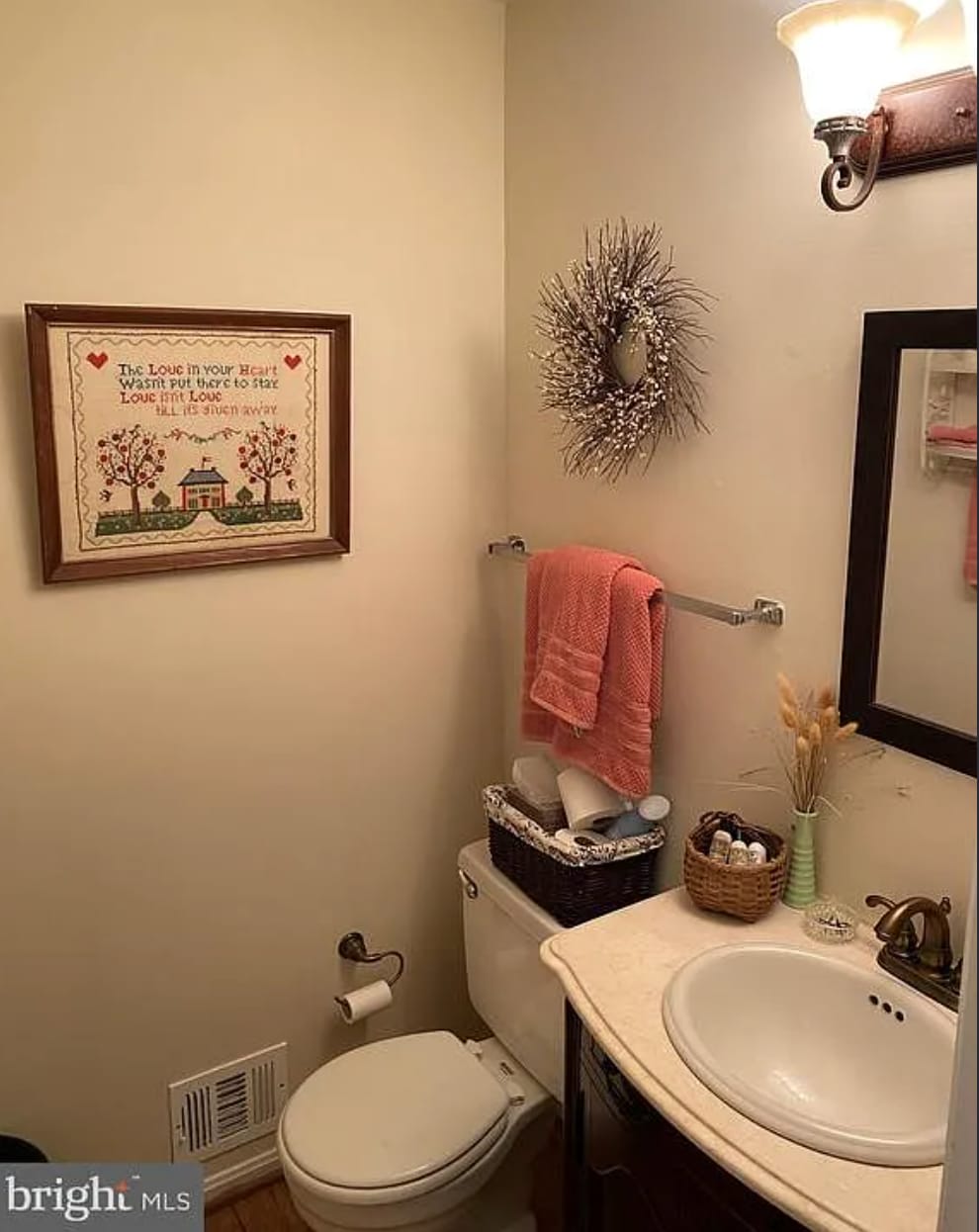 Building Photo - 17570 Macduff Ave