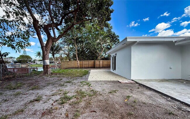 Building Photo - 8381 NW 11th St
