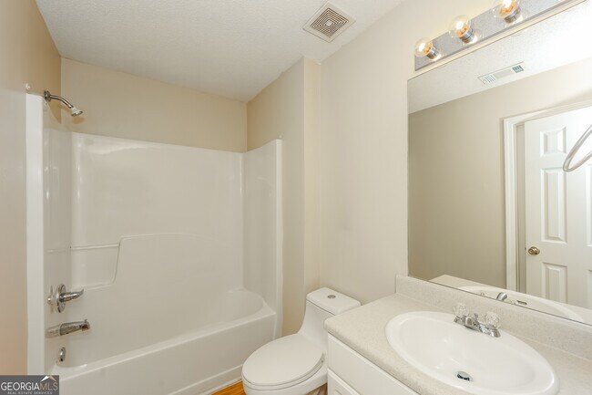 Building Photo - 6779 Foxfire Pl