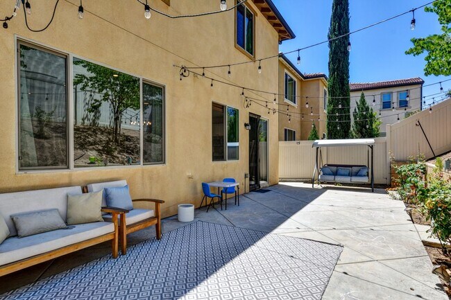 Building Photo - 2878 Menorca Cir