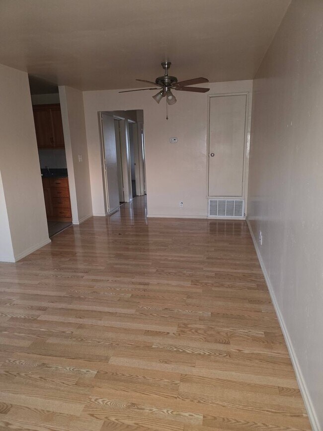 Building Photo - 3704 Sapphire Dr