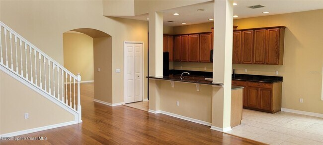 Building Photo - 1721 Saffron Plum Ln