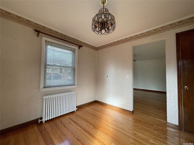 Building Photo - 8 Crestfield Pl