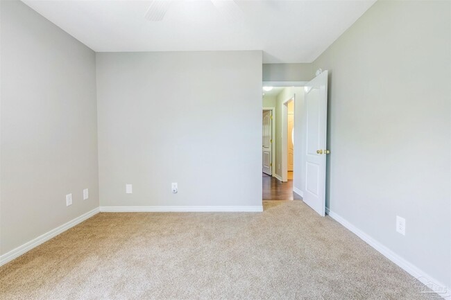 Building Photo - 2104 Frontera St