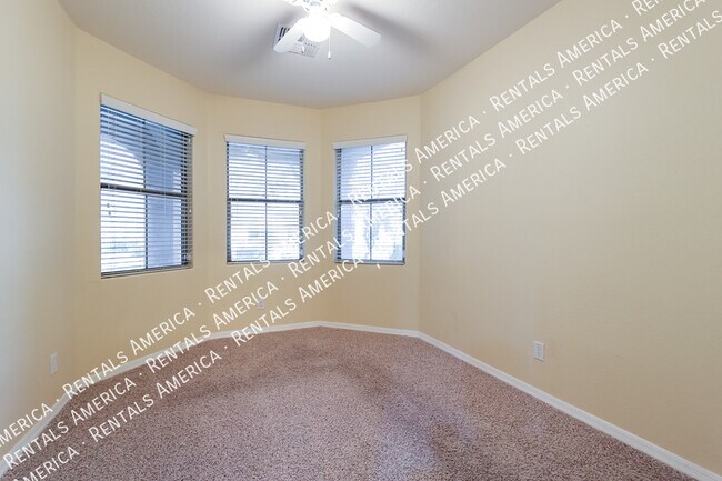 Building Photo - 4337 W Powell Dr