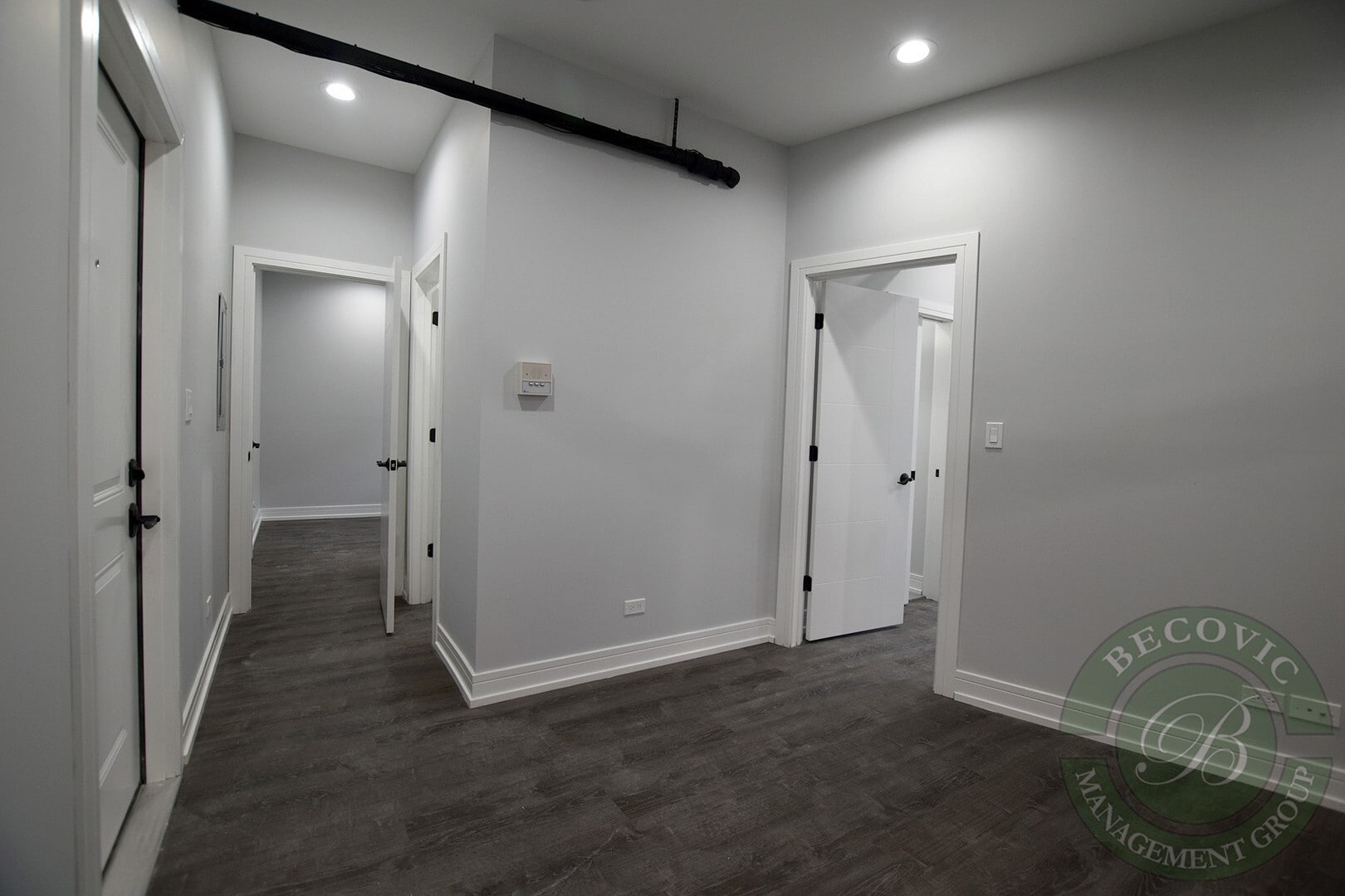 Building Photo - 6105 N Winthrop Ave