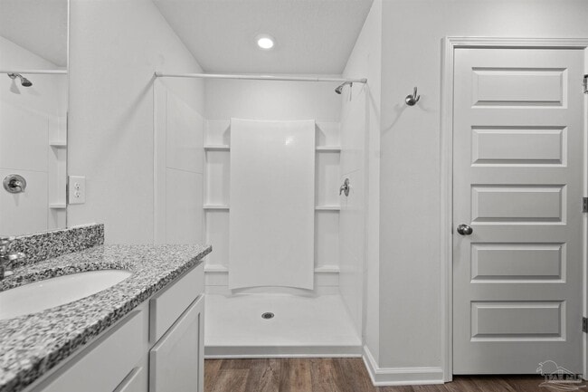 Building Photo - 7349 Lakeside Oak Ct