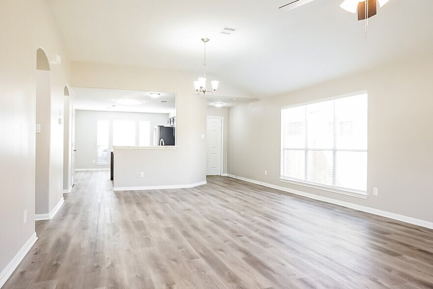 Building Photo - 4011 Teal Vista Ct