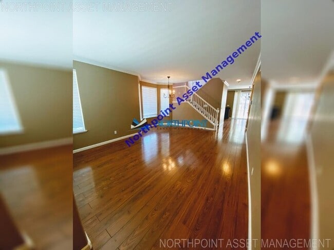 Building Photo - Spacious 4BR/2.5BA Rental Home in North Na...