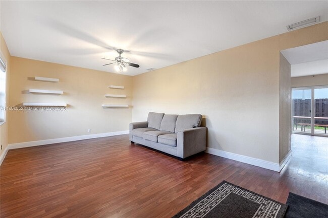 Building Photo - 1824 SW 81st Way