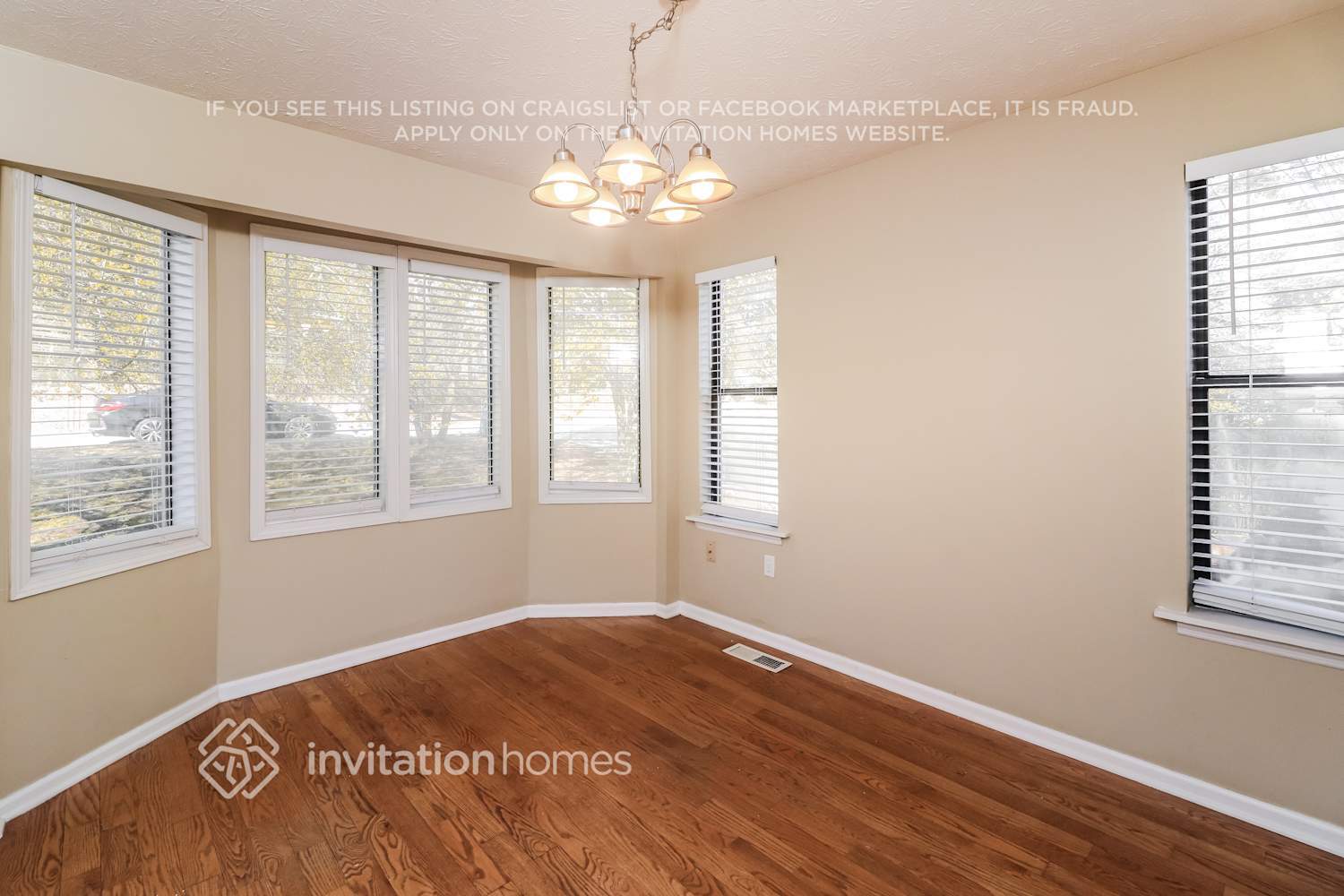 Building Photo - 4121 Willow Ridge Rd