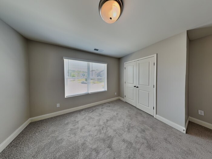 Building Photo - 3200 Emerald Ridge Ct