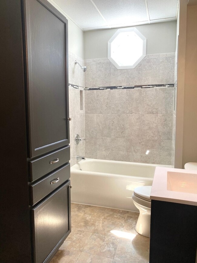 Building Photo - 305 8th Ave S