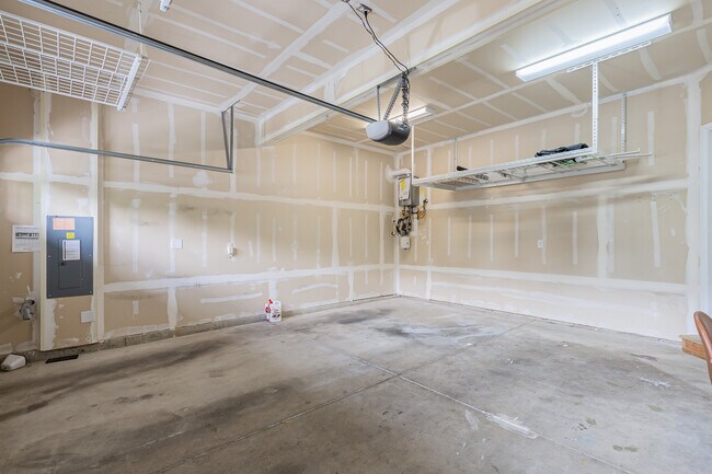 Building Photo - 1124 27th St NW