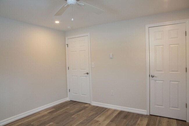 Building Photo - 180 N Main St