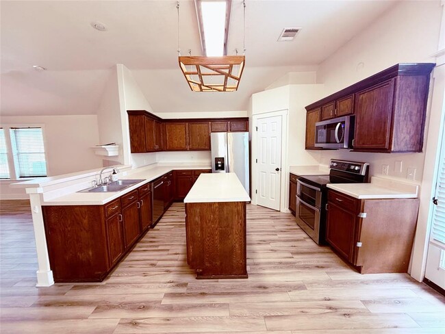 Building Photo - 207 Mollie Dr