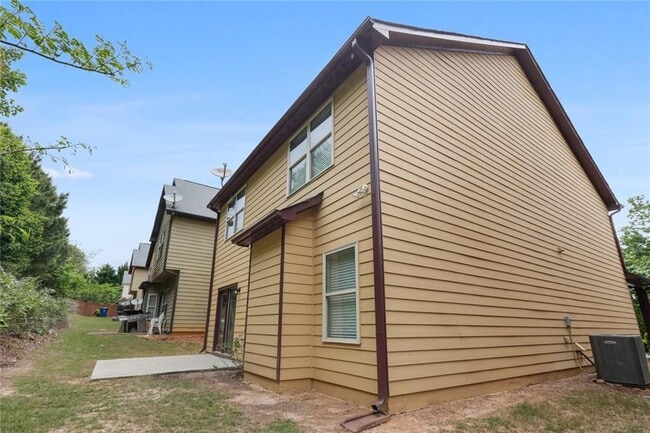 Building Photo - 2540 Arnold Mill Rd NW