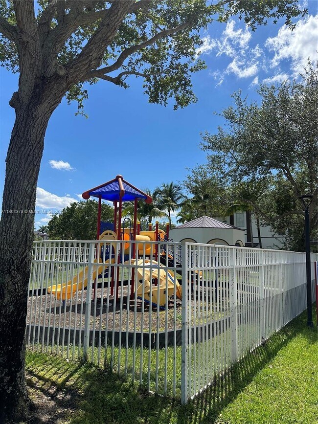 Building Photo - 4311 SW 160th Ave