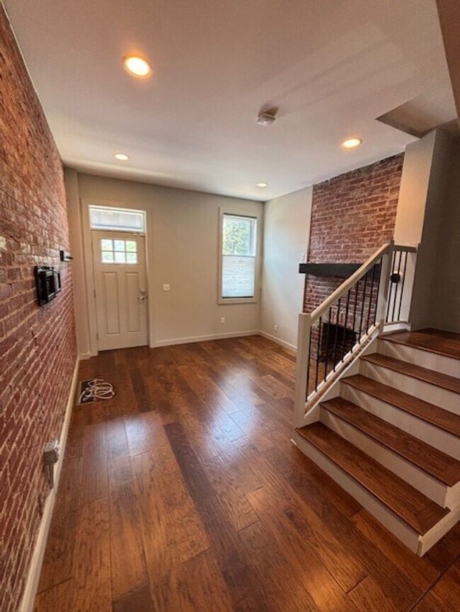 Building Photo - Beautiful Home for Rent