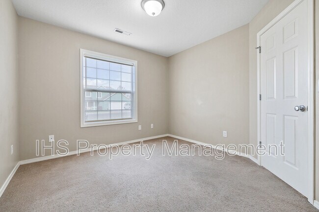 Building Photo - 1701 W 30th Ave