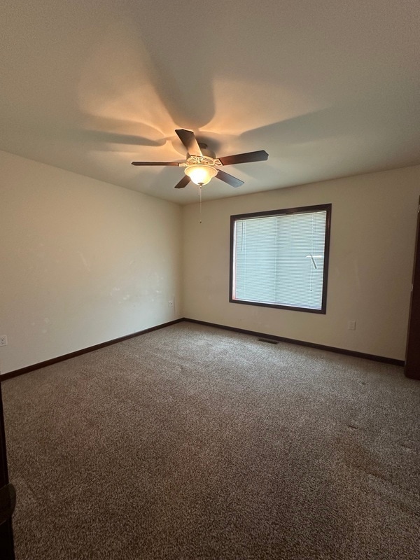Building Photo - 1121 Prairie Rose Dr SW