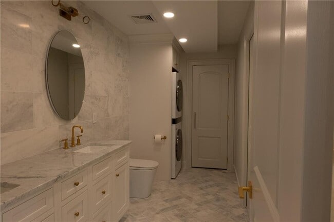 Building Photo - 10 Brown and Howard Wharf