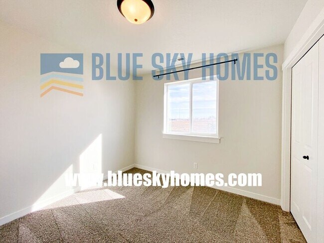 Building Photo - 173 W Norwich St