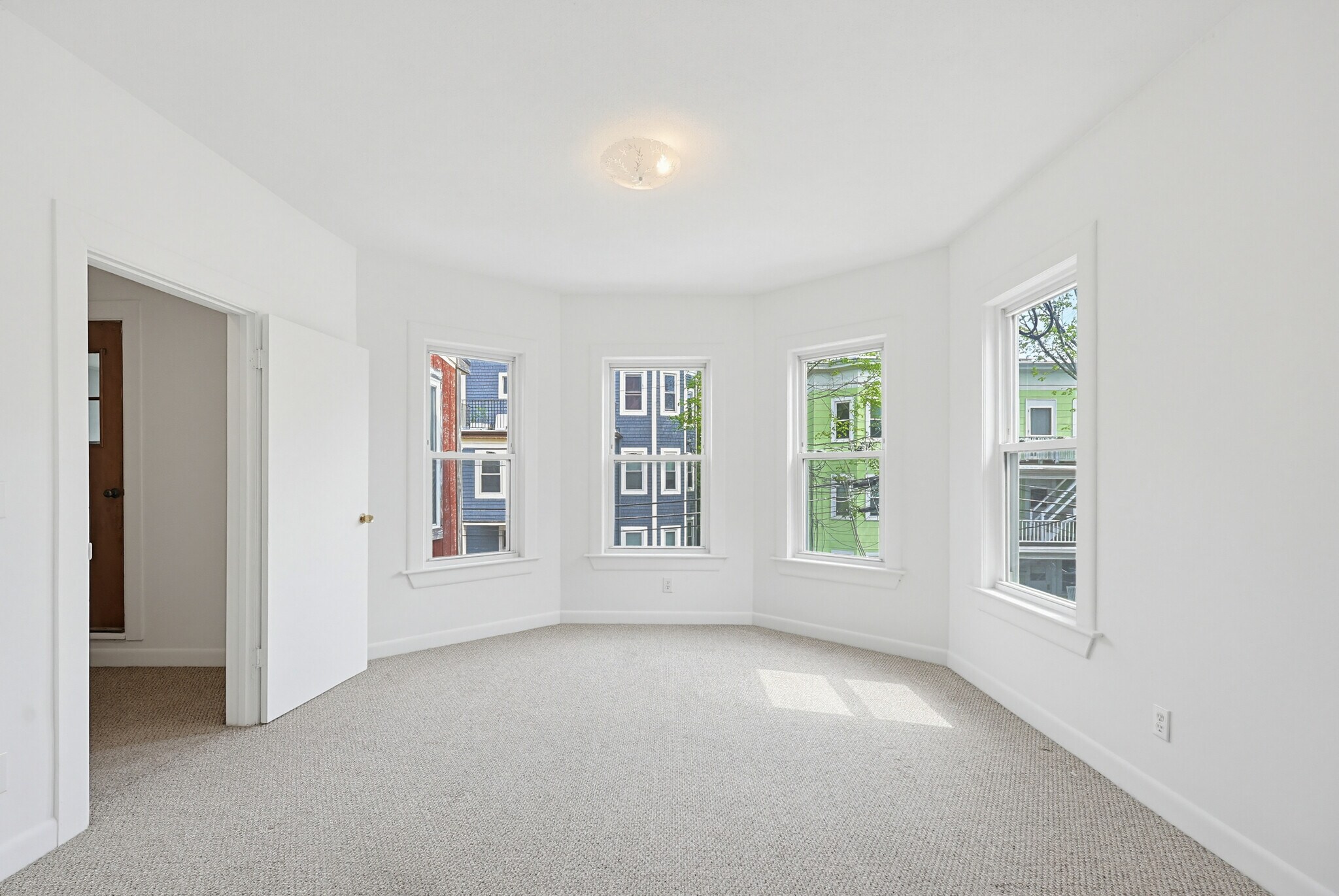 Building Photo - 32 Stone Ave