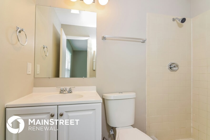 Building Photo - 2106 N Merrin St