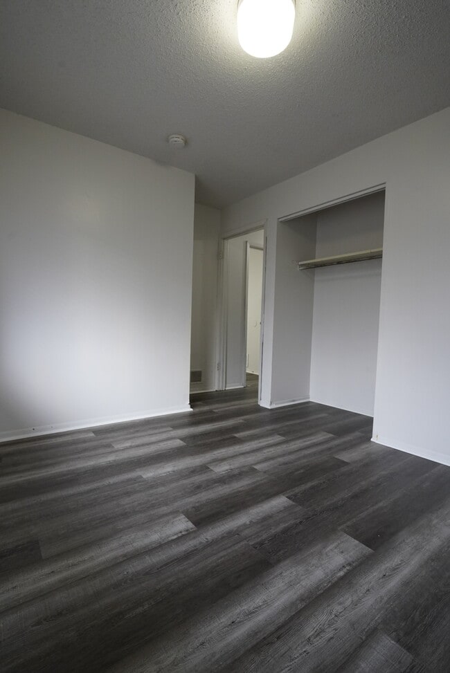 Building Photo - 1308 E 29th St