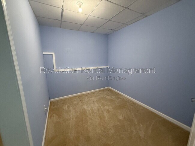 Building Photo - 1009 Fable Ln
