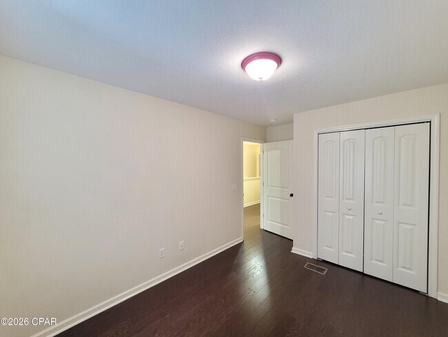 Building Photo - 7218 Quail Hollow Dr